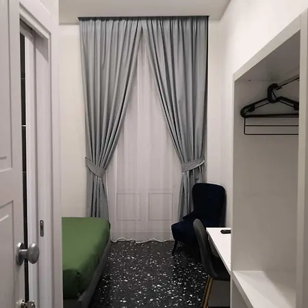 Beverello 4* נאפולי