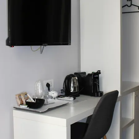Beverello Guest house